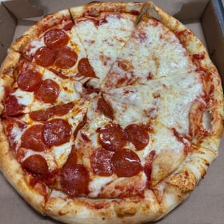 1/2 Pepperoni Pizza (Medium 14”)