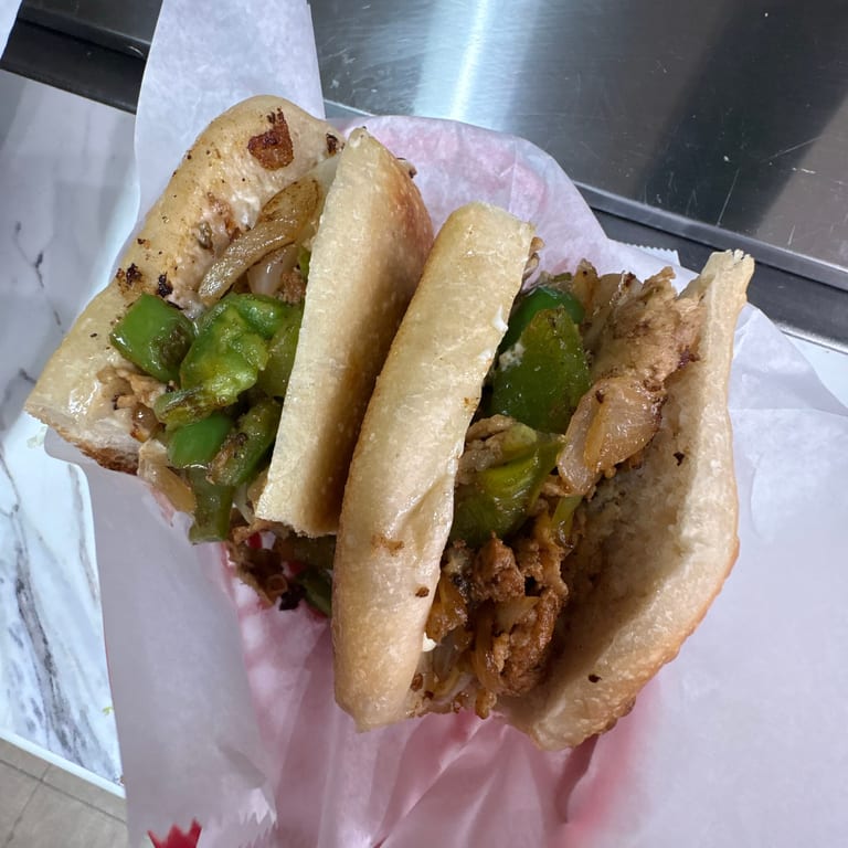 Delicious Chicken Cheesesteak