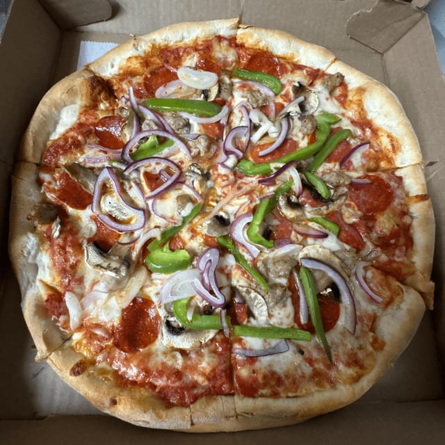 Shakey Jake Pizza (Medium 14”).